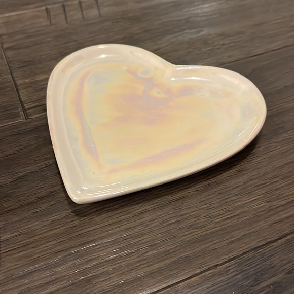 Things Remembered Ivory Heart Candle and Heart Tray and Heart Charm - Picture 10 of 11